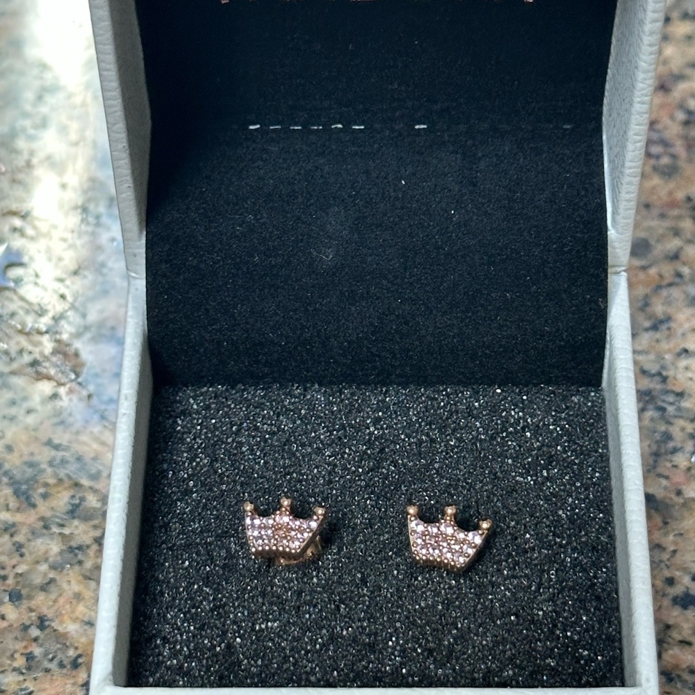 Pandora Rose Gold Crown Stud Earrings – Blush Pink Sparkle